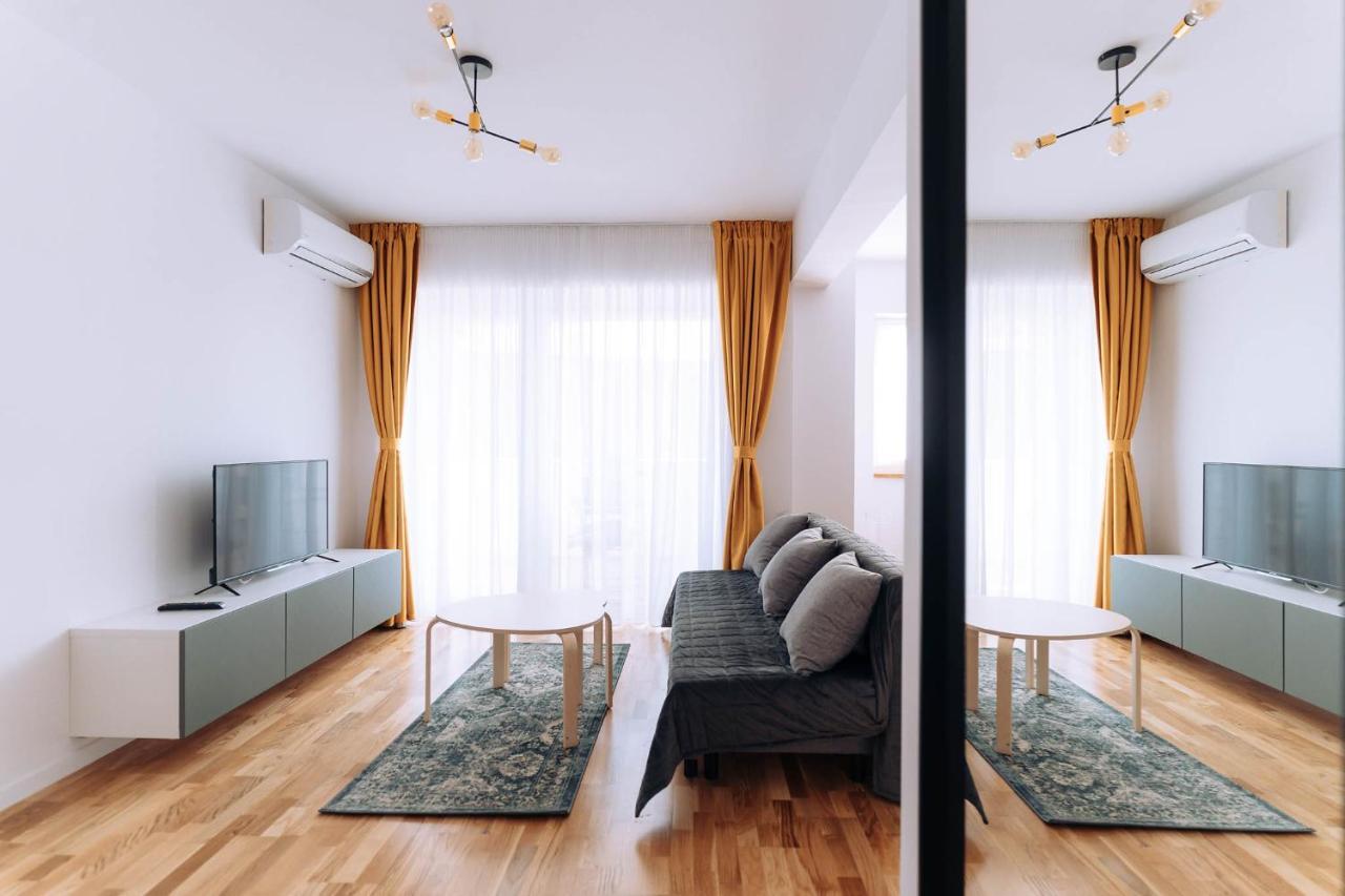 Flamingo Suites Oradea Exterior photo