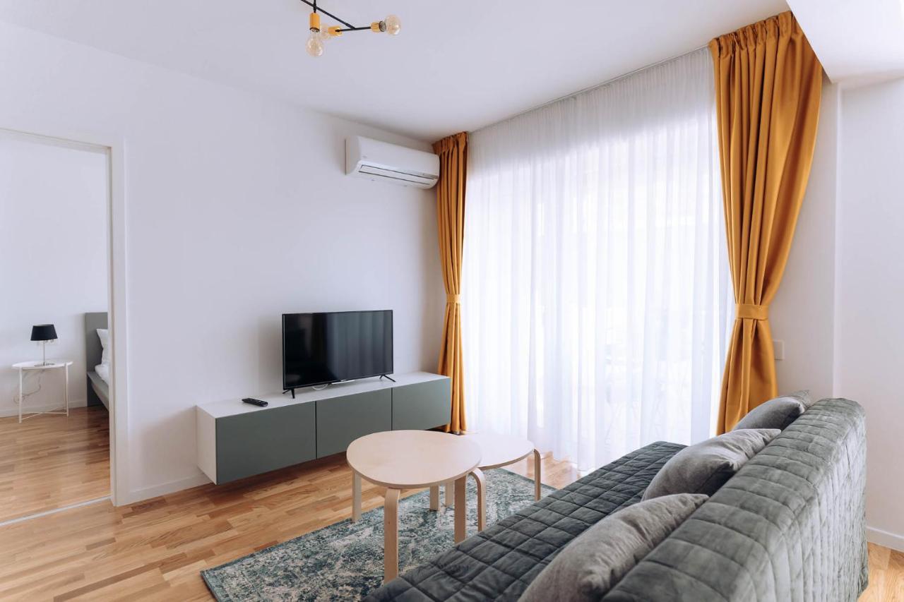 Flamingo Suites Oradea Exterior photo