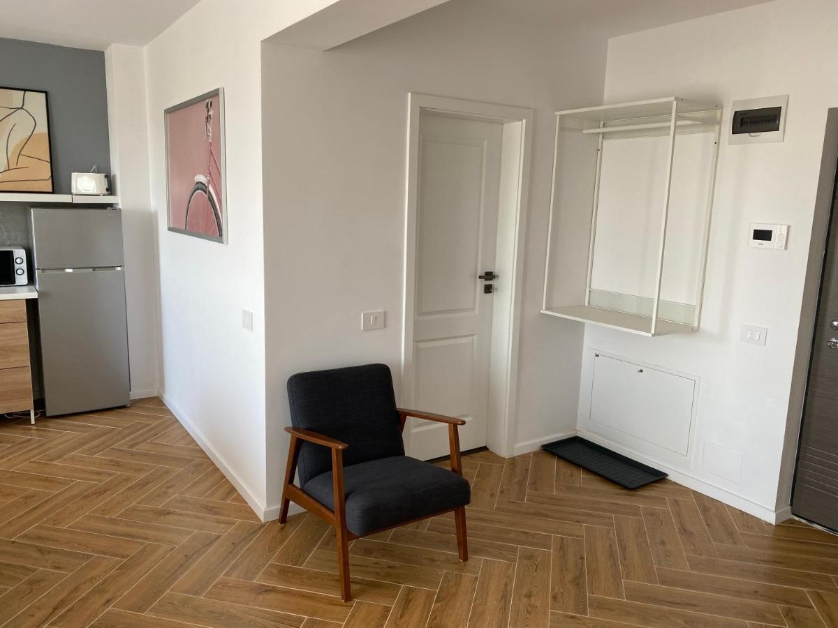 Flamingo Suites Oradea Exterior photo